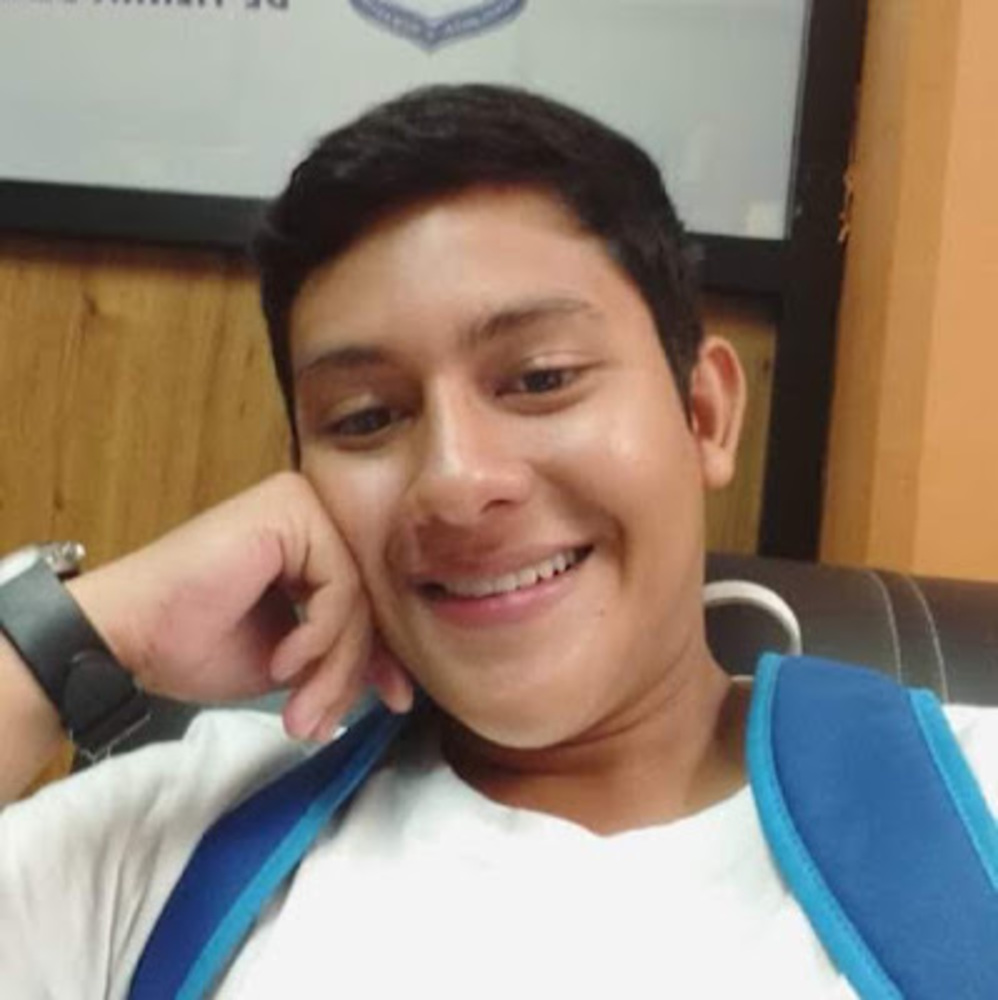 Meet your Posher, Gonzalo alexis